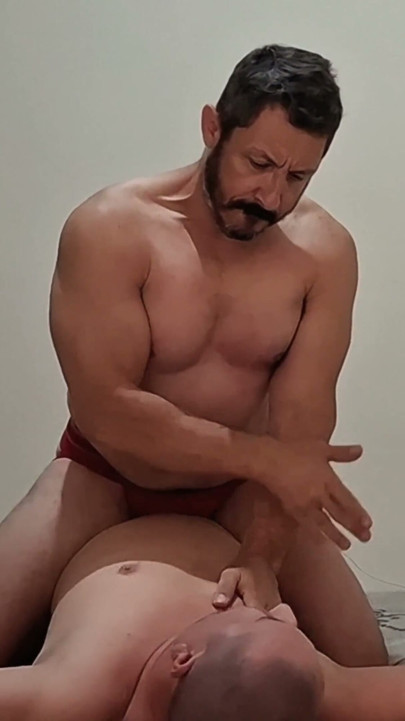 Arm Strength Challenge - Gouine Wrestling Vs Punchbag