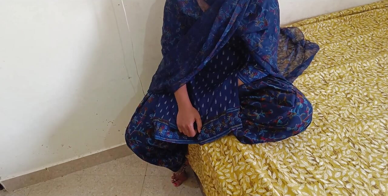 Desi Village Stepsister Was Painfull Anal Fuck and Sucking Dick in Mouth in Clear Hindi Audio Mms