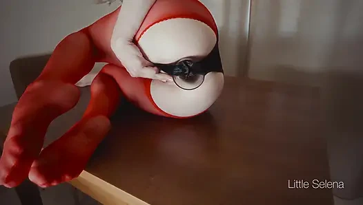 Fisting pantat pakai stoking merah