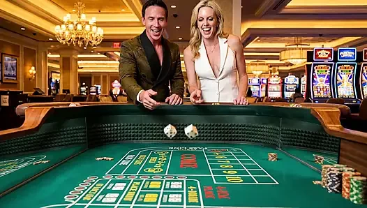 Ali si gadis jangkung dientot habis-habisan di kasino sampai dicrot di dalam