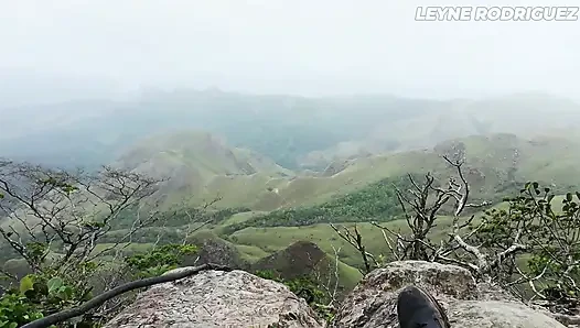Açık havada yakalandı! Bu ateşli latin minyonun halka açık seks yaptığının büyük amatör derlemesi