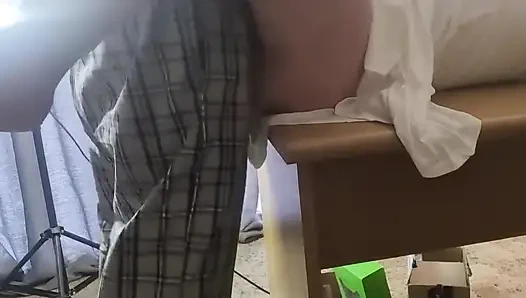 Yakın çekim ofis masası sikişi