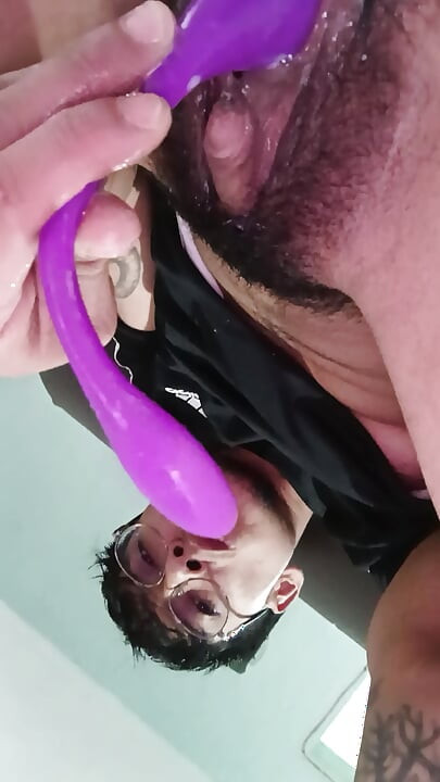 השכנה כמעט תפסה אותי מאונן