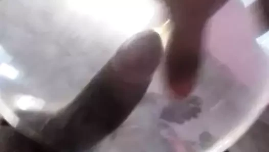 prezervatif balonu ile oynamak
