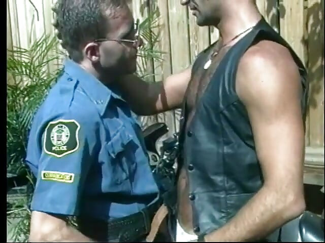 Policeman fucks a tight ass biker bottom