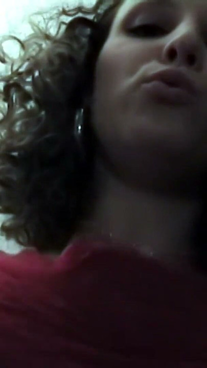 Small quiet amateur video in pov with the beautiful Jemi Sommer | Clip 2
