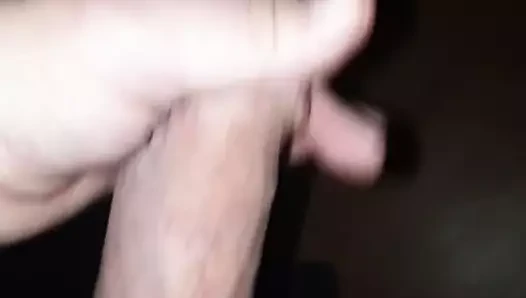 Boşalmaya çok ihtiyacım var