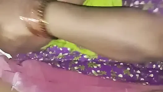 said her leg hurt, so I let her go and then she spread her pussy and then she seduced me by talking sexy.