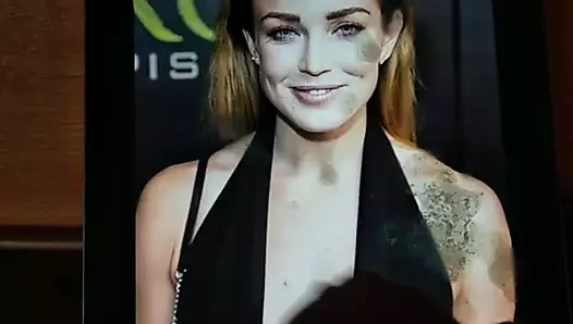 Caity lotz boşalıyor