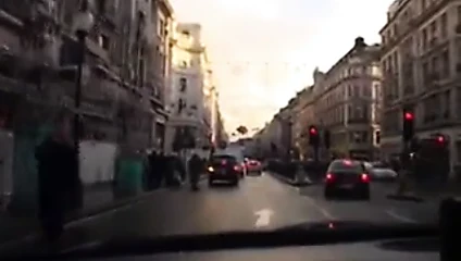 Ateşli limuzin yolculuğu