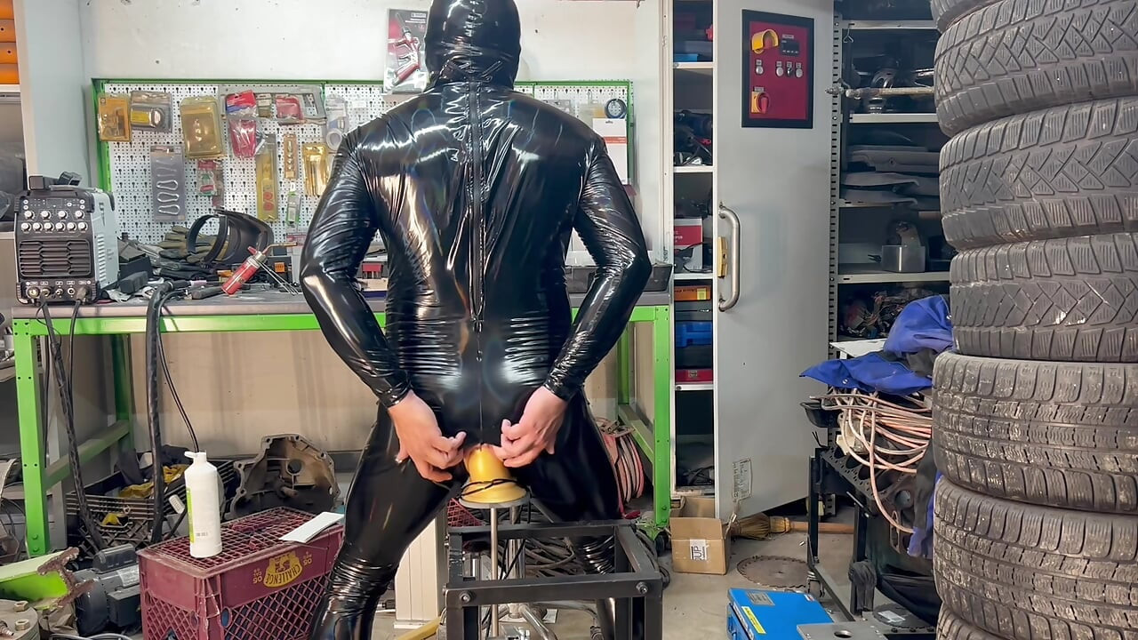 Garage Gimp Fucking machine Bam Dildo + 7.6 cm 40cm Long monster