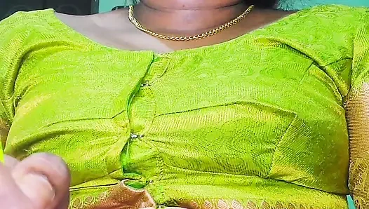 Бхабхи с супер сиськами изменила своему