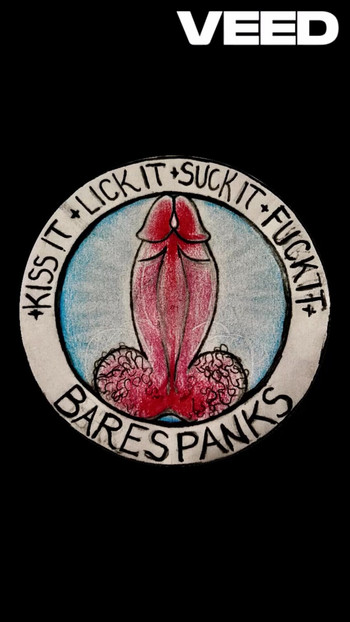 Barespanks展示他丰满多汁的鸡巴