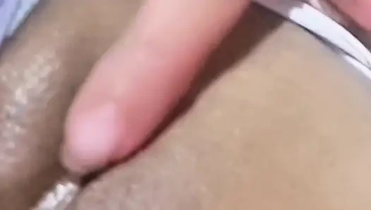 Gomez shows off her big tits