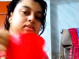 Cô gái nóng bỏng người Bangladesh