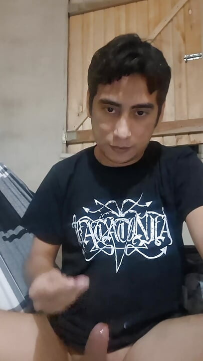 ชักว่าวและยิงน้ําเงี่ยน