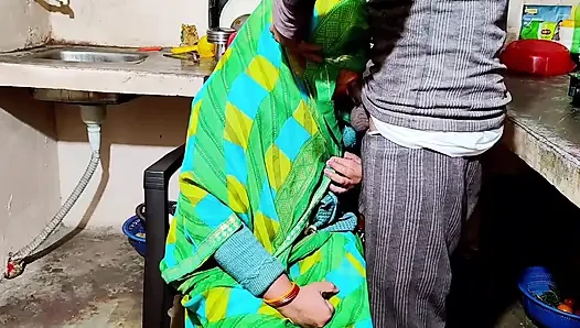 Memekku dirobek sama abang tiriku sendiri