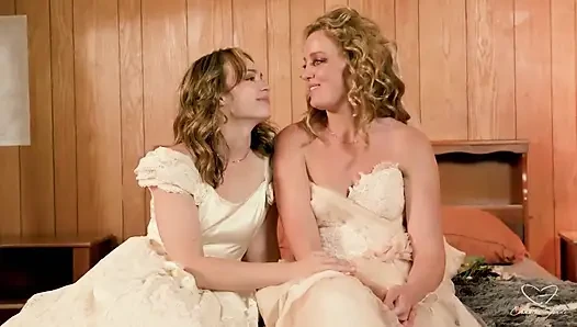 Interview: Marriage and Eloping Featuring Charlie Forde, Lilly Bell