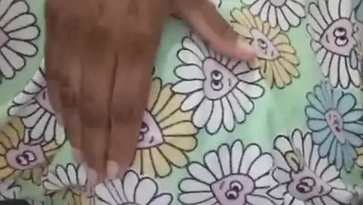 18+ College girl first time Musterbate With Her bigboobs and wet Sri Lankan Local