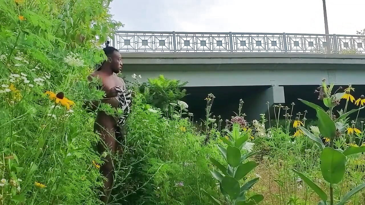 在公共场合裸体被抓包! ! Kennie jai撸管让所有人看到! !