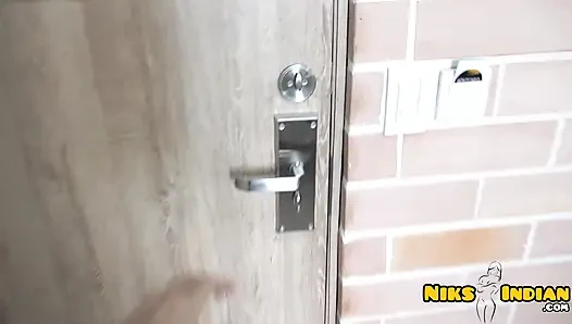 Big Tits Big Ass Muslim Hijabi Mom Fucks BBC