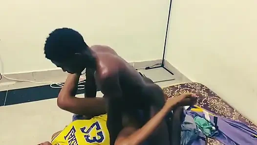 Потный трах из гетто