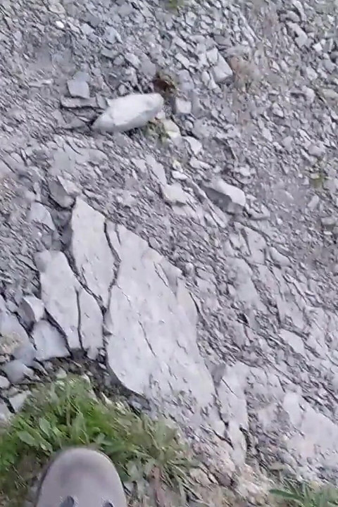 Route to the Beach, Then Masturbate the Big Cock in Front of a Far Fisherman, and I Cum in the Water
