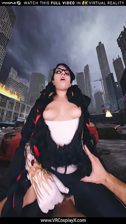 VRCOSPLAYX Il est temps d’être coquin avec Alex Coal dans le rôle de Bayonetta, partie 2