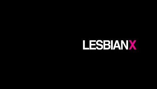 Lesbianx - si cewek sange vanna bardot, freya parker lagi asik muasin memeknya dengan sensual