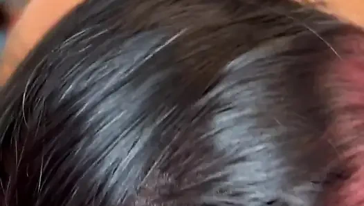 Büyük götlü Brezilyalı kız tüm dölleri yutuyor