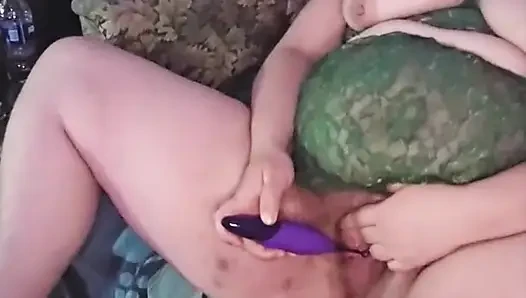 Fingering memekku dan tonton aku crot