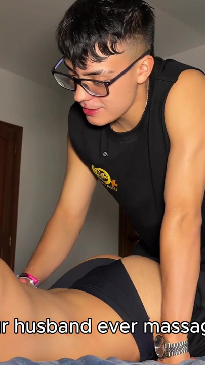 Colombian guy I met at the airport offered me a massage at my hotel, we ended up having sex and a big orgasm - | Clip 2