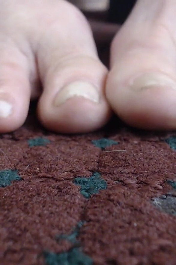 Natural toe closeup