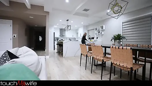 TouchMyWife - Deserving Homemaker Gets BBC Reward - River Lynn