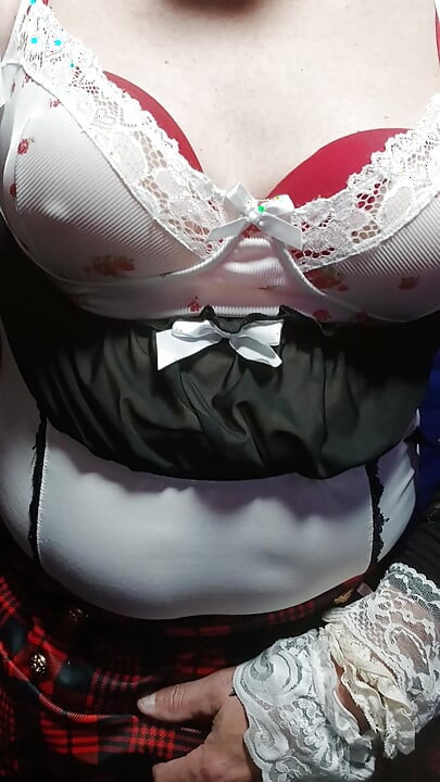 Who doesn't like men in panties ?