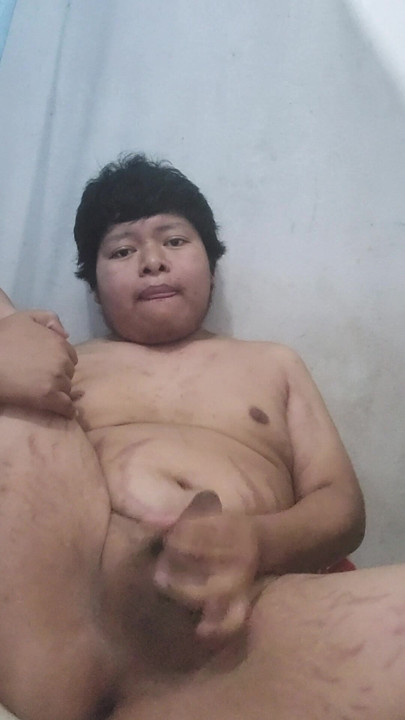 Xxx masturbating