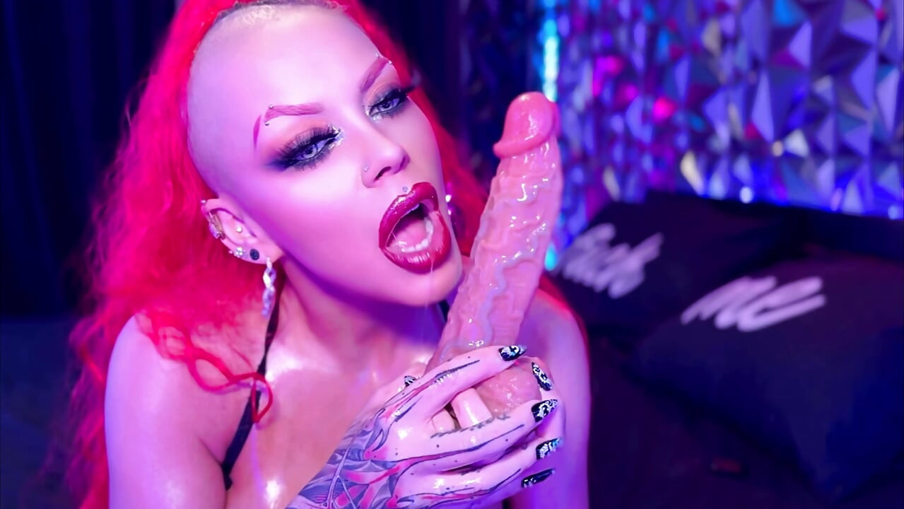 gandi baat aur dildo chudaee