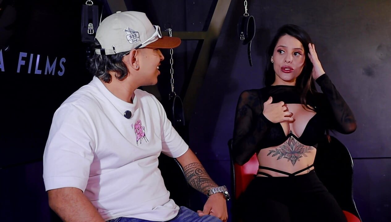 « Je me suis fait prendre en train de baiser dans un magasin de vêtements » - Interview excitée avec Mariadlosangelecs