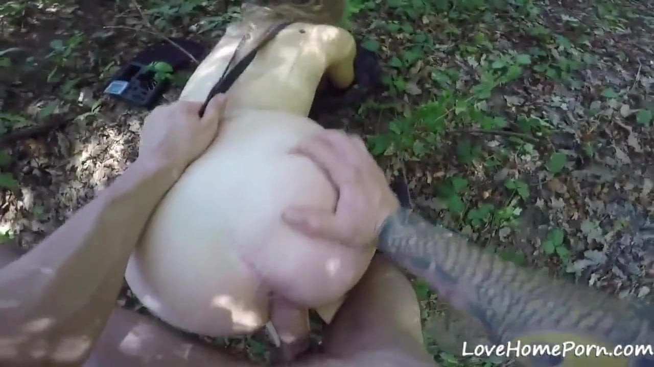 Forest sex and banging cock