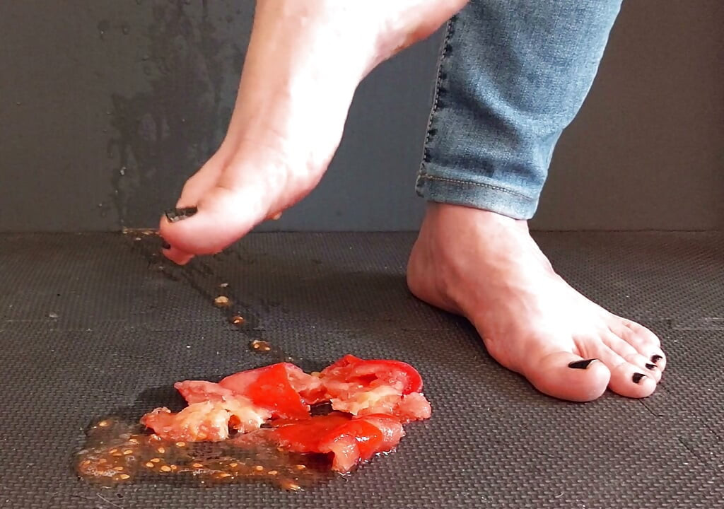 Tomato Feet Sauce