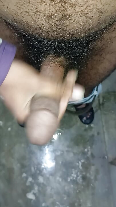 Big Cock Hairy Indian Guy Jerk off Cum in Public Toilet Yummy Cum