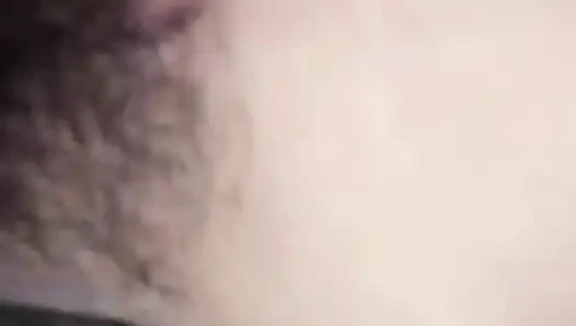 Anita menginjak usia 18 tahun membuat video untuk pacar muslimnya