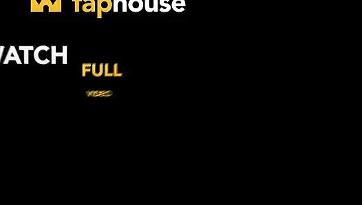 Я нашёл мужчину на площади, трахнул меня перед рогоносцем