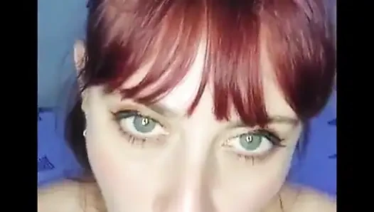 Shyyfxx ateşli üvey kız kardeşin seni küçük düşürüyor ve seni kesiyor çabucak üvey erkek kardeşin geliyor! Rolepla