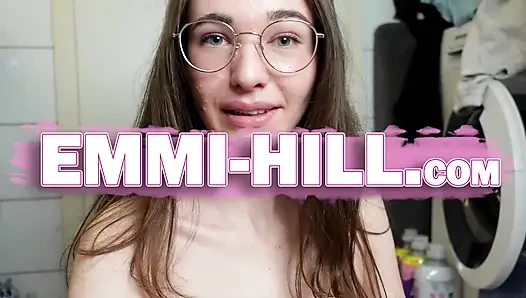 Dirty talk with a very Skinny girl who is fucking her big pussy