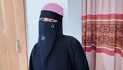 Pelacur berhijab muslim India dientot sama pria kontol besar xxx