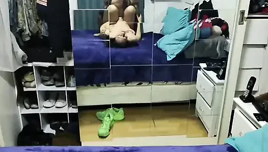 Ich habe die frisch rasierte Vagina meines Nachbarn gegessen