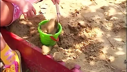 Güneşin altında vahşi çılgın seks