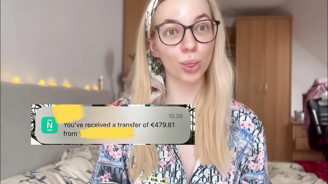 Paypig hidup di $ 30 sebulan setelah aku membilasnya sampai kering