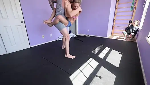 Bts lora cross v andy savage seks güreşi